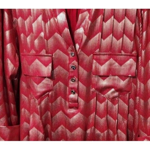 Ava & Grace Women’s New Blouse Size 1X  Red Gold 3/4 Sleeves Silver Buttons - Picture 5 of 5